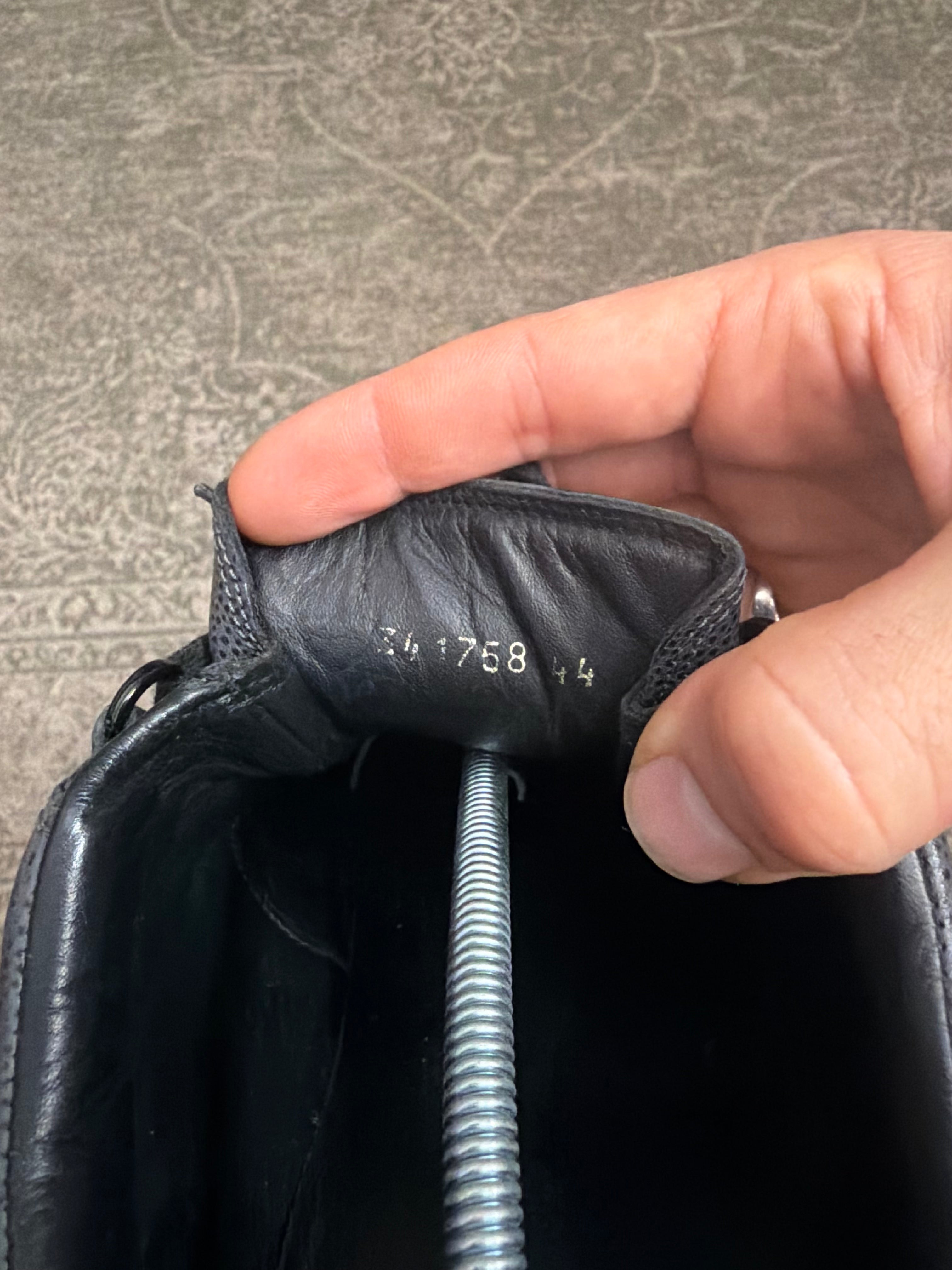 Balenciaga Arena Low Grey Black Grained Leather