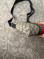 Gucci GG Supreme Shoulderbag Vertical Web Design