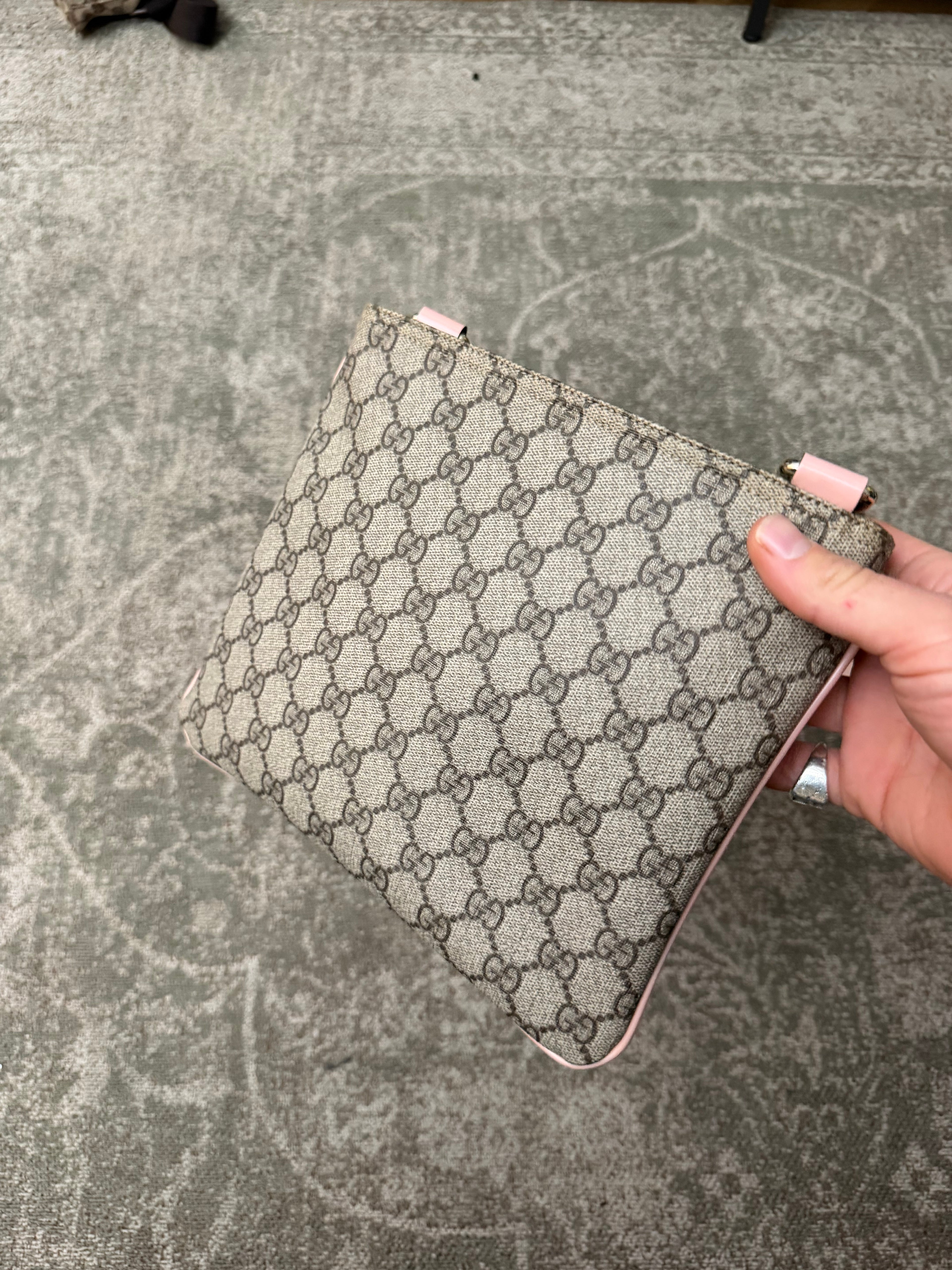Gucci GG Supreme Canvas Crossbody Bag Beige Pink