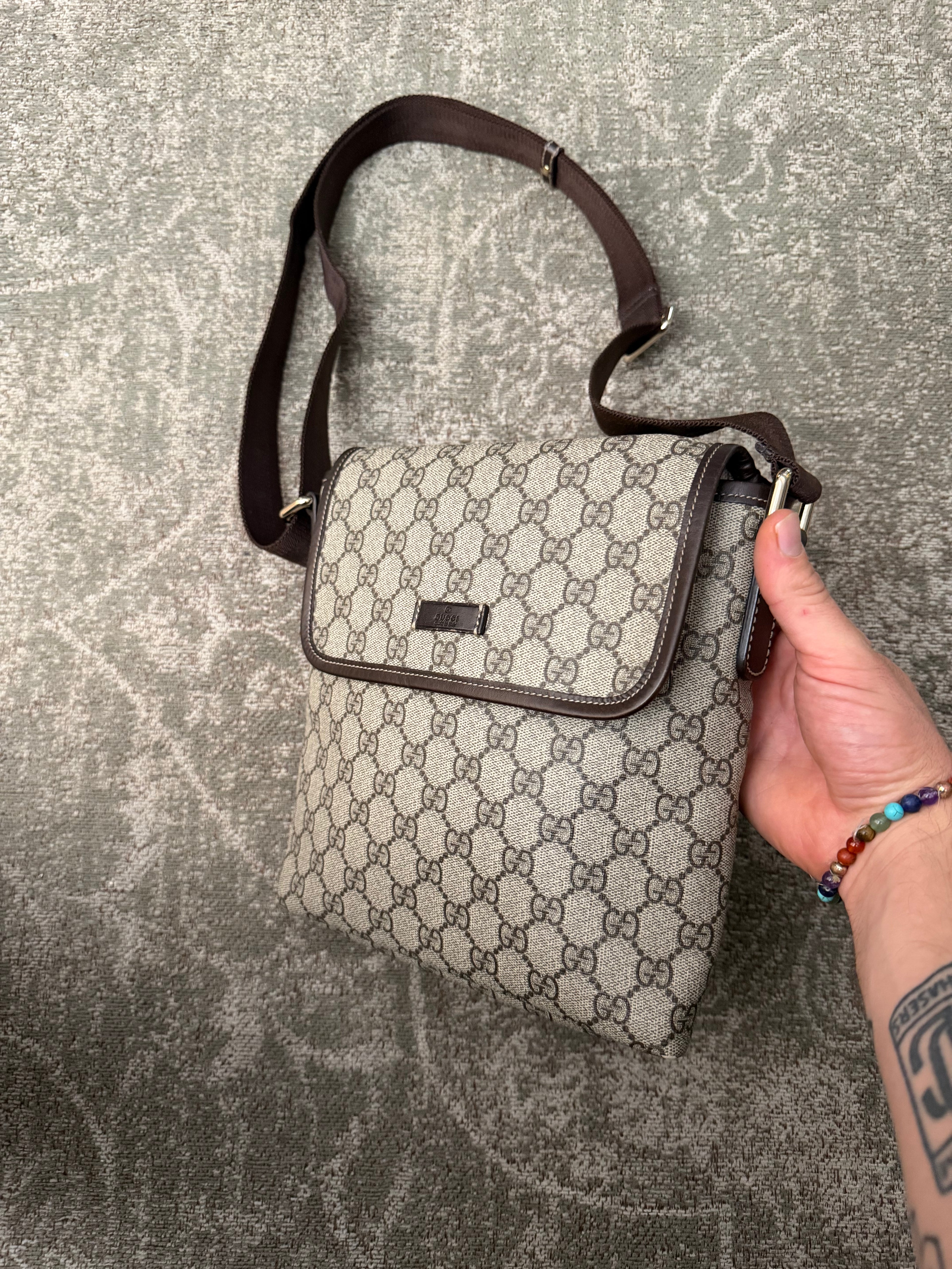 Gucci GG Supreme Coated Canvas Small Flap Messenger Bag OG