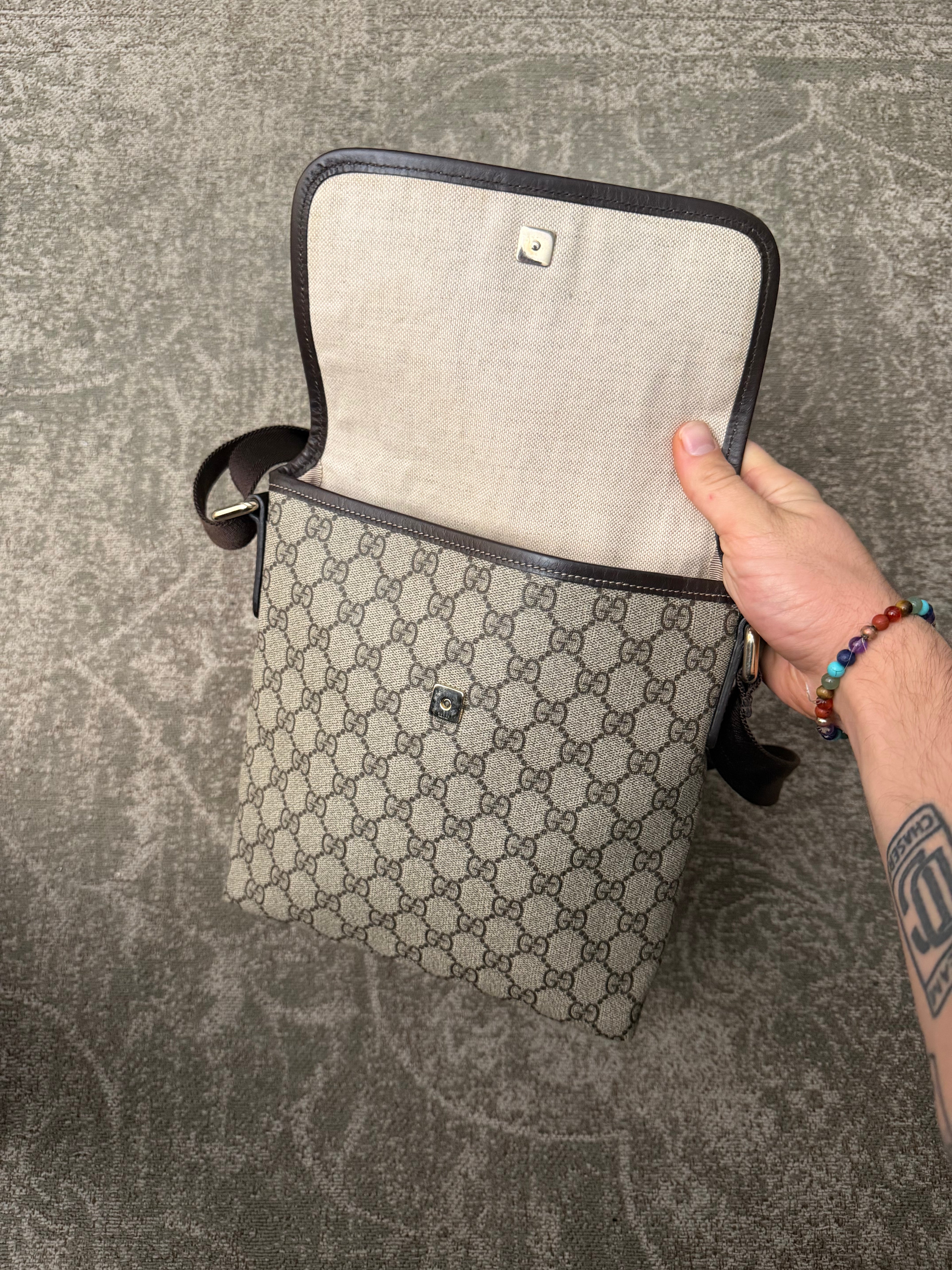 Gucci GG Supreme Coated Canvas Small Flap Messenger Bag OG