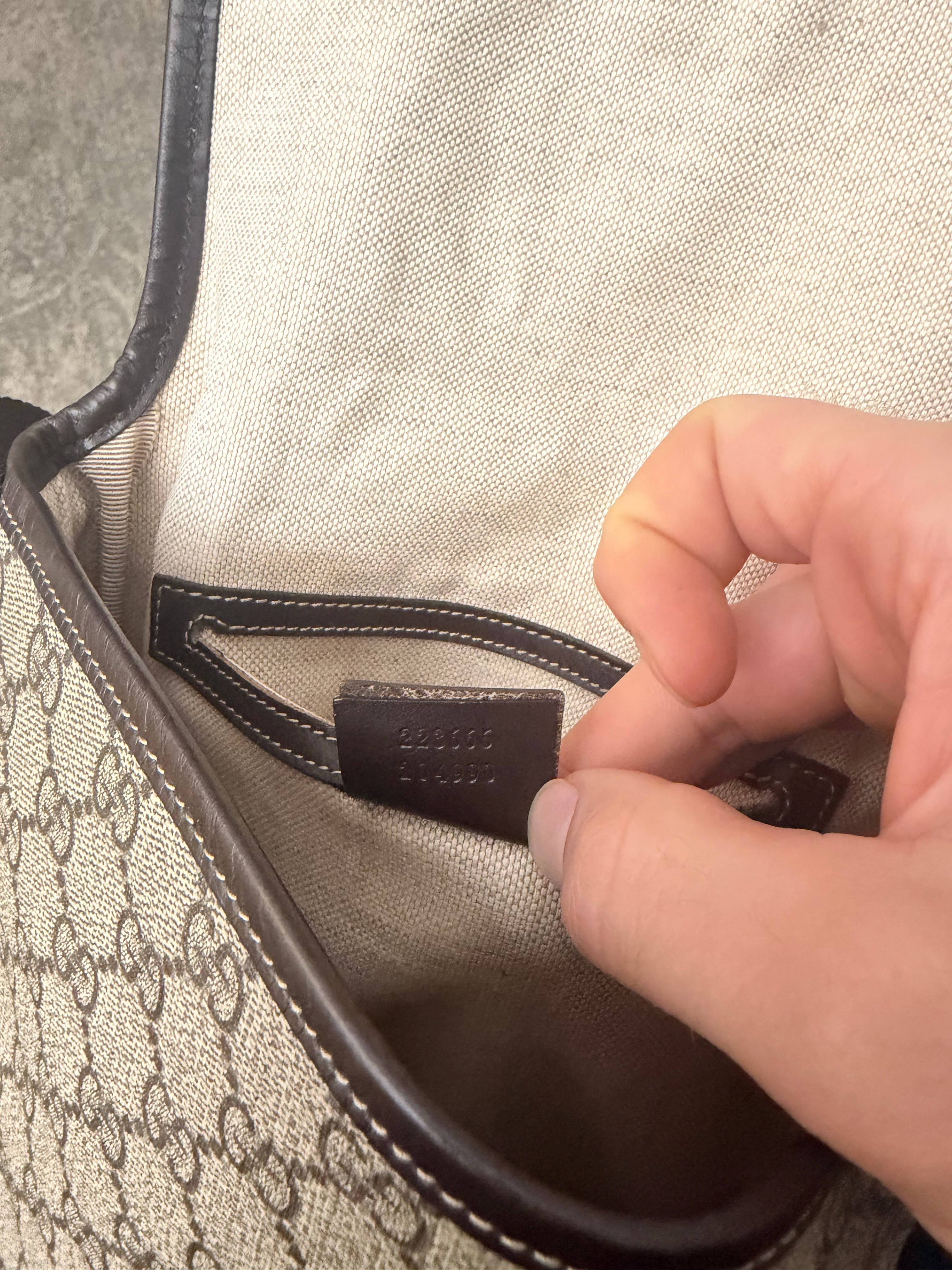 Gucci GG Supreme Coated Canvas Small Flap Messenger Bag OG
