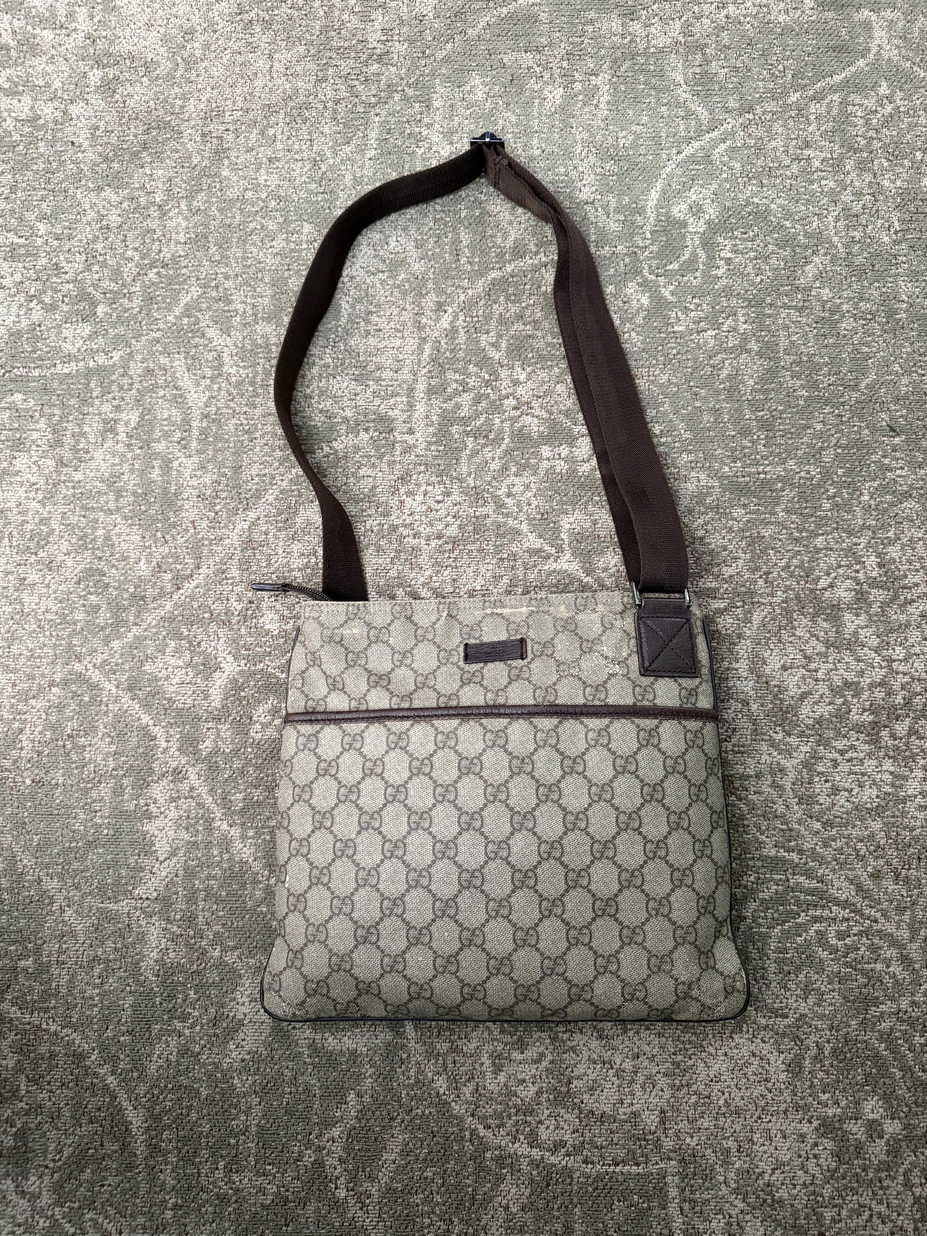 Gucci GG Supreme Coated Canvas Small Flap Messenger Bag OG