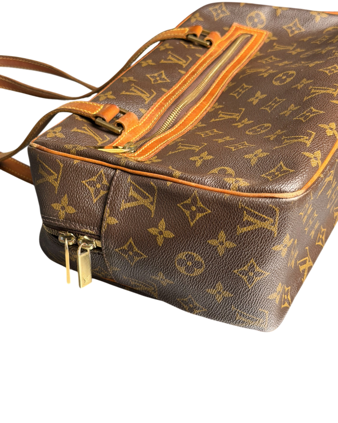 Louis Vuitton Cite GM Shoulderbag Brown